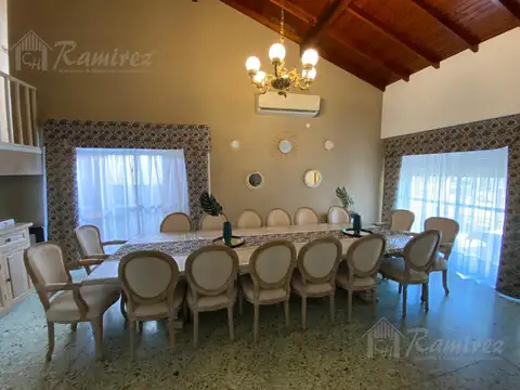 Casa en Venta con 1 cochera