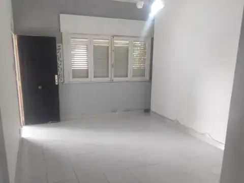 Depto Tipo Casa en Venta en Santos Lugares, USD 63.000