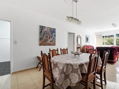 Departamento 4 ambientes con 2 baños