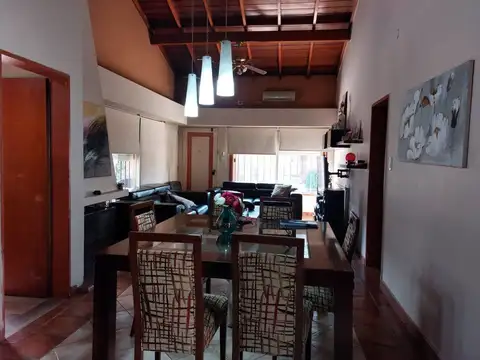 Quinta en Venta en Villa Zapiola, USD 159.000