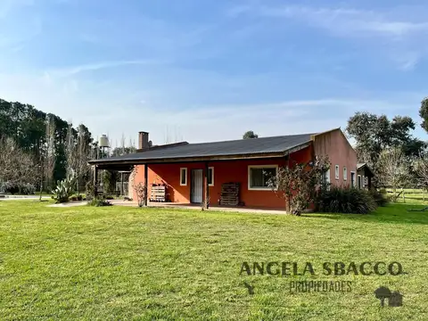 Hermosa Casa quinta en Barrio Altos de Robles. APTO CREDITO!