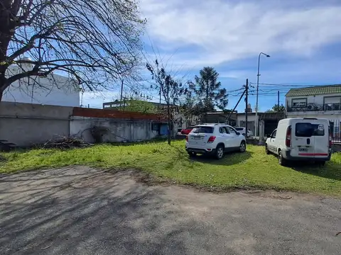 Galpón 870m² s/Lote 24*50 Fza. Motriz T2 Playon Maniobras ámplio