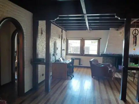 Depto Tipo Casa en Venta con 1 cocheras