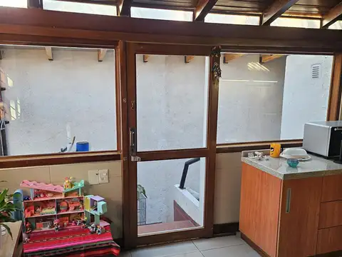 Depto Tipo Casa 3 ambientes con 2 baños