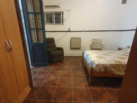 Depto Tipo Casa 2 ambientes con 1 baño