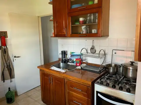 Depto. 3 amb. vista Castañares - VENTA