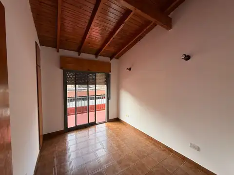 Alberti 1700, Piso 0