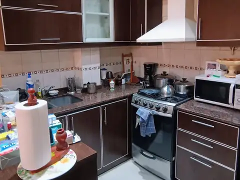 Depto Tipo Casa en Venta en Versalles, USD 115.000