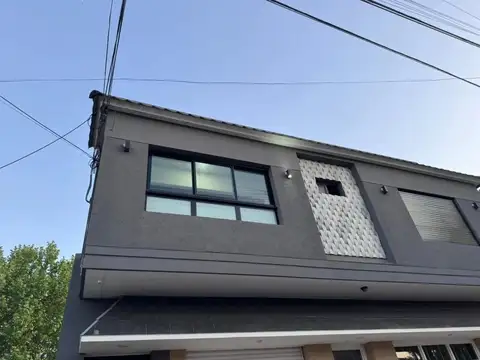 PH en venta - 2 Dormitorios 1 Baño - Dolores