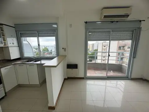 VENTA DEPARTAMENTO 3 AMBIENTES CON COCHERA EN CASEROS