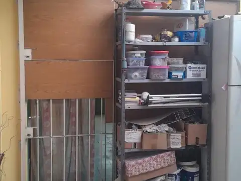 Depto Tipo Casa 4 ambientes con 2 baños