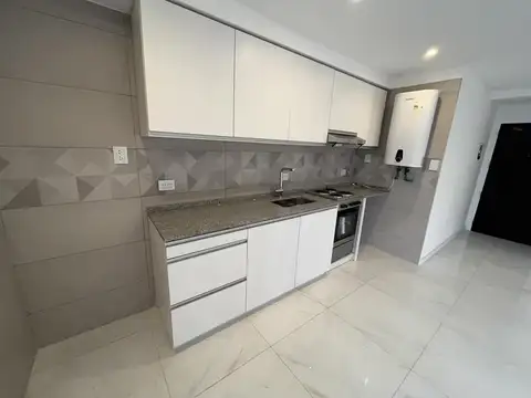 Departamento en Alquiler en Sarandí, $ 650.000