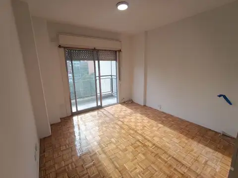 Departamento en Alquiler en Flores Sur, $ 500.000