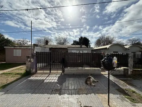 SE VENDE CASA DOS DORMITORIOS
