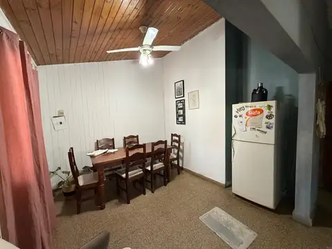 Casa 4 ambientes con 1 baño