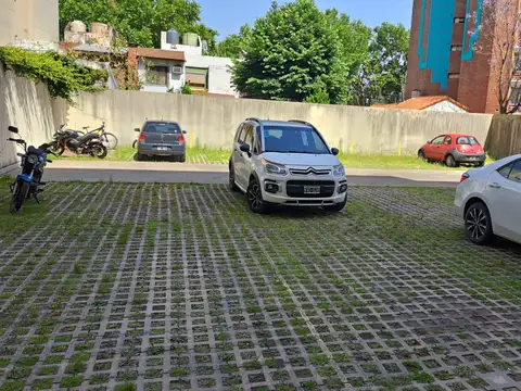 Cochera en Venta Descubierta