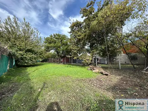 Lote en venta en esquina, sobre la calle Santa Celia, en Del Viso, Pilar