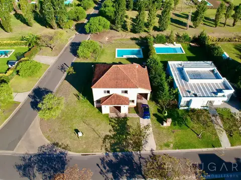 Casa en Venta en Pilar del Este - Santa Guadalupe, USD 219.000