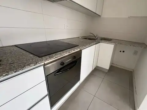 Departamento en Alquiler en Ituzaingó Norte, $ 720.000