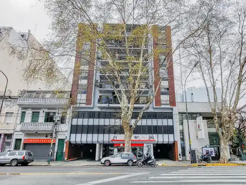 Venta cochera en primer piso, Villa Crespo