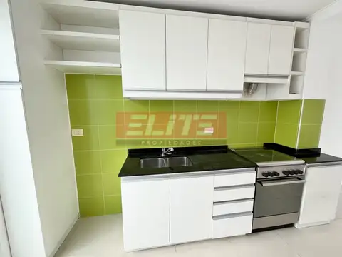 Depto Tipo Casa en Alquiler en Villa del Parque, $ 1.300.000