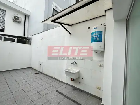 Depto Tipo Casa 3 ambientes con 2 baños