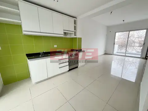 Depto Tipo Casa en Alquiler de 3 ambientes