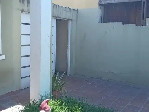 Casa en Venta en Don Torcuato, USD 99.000