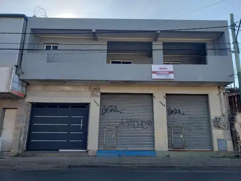 VENTA en bloque vivienda 5 amb + 2 Locales Ituzaingo Norte