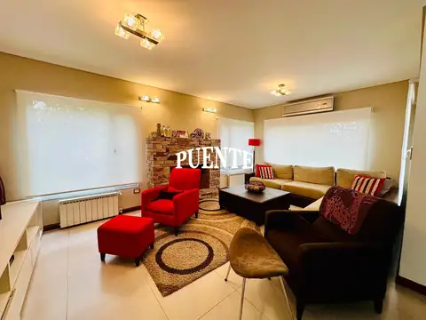 Casa en Venta en Solar Del Bosque, USD 420.000