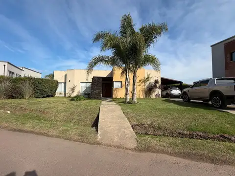 Casa en Venta en La cañada de Pilar, USD 178.000