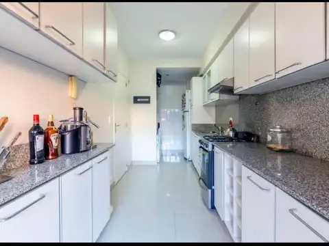 Departamento 3 ambientes con 2 baños