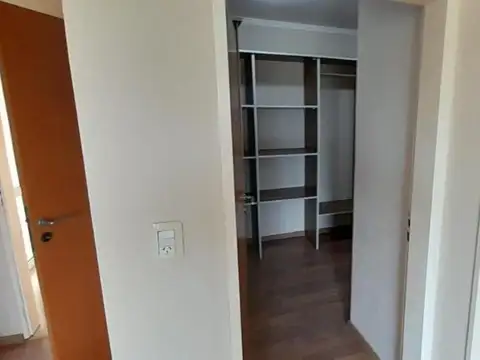 Casa 5 ambientes - Bº La Concepción - Luján - APTA CRÉDITO