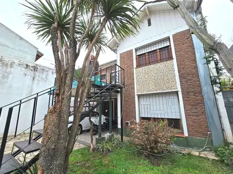 Guayaquil 1600, E/ S.de Malvinas y Ucrania