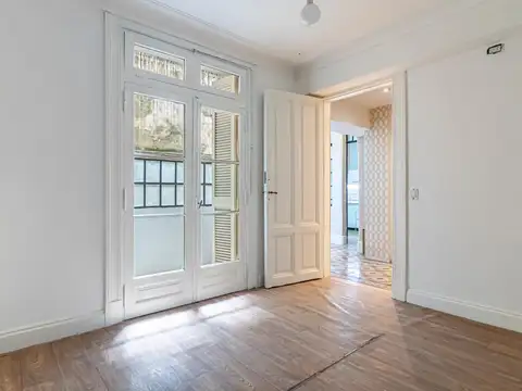 Venta Departamento Antiguo - 5 Ambientes en Retiro - APTO PROFESIONAL