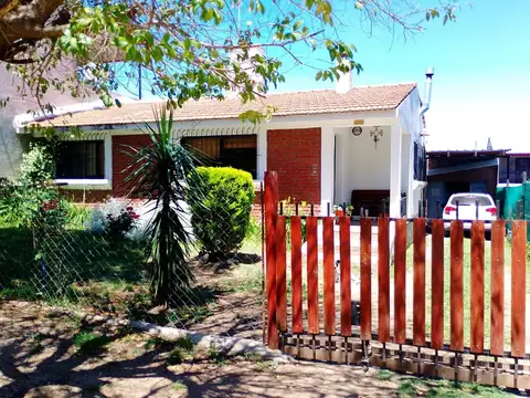 CASA EN VENTA EN SAN ROQUE CON PILETA