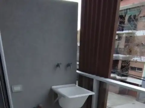 MONO AMBIENTE A ESTRENAR CON BALCON