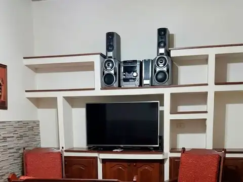 CASA EN VENTA 3 DORMITORIOS CON 2 COCHERAS
