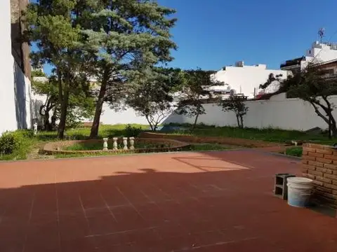 Casa de 8 ambientes en Alquiler en Belgrano r