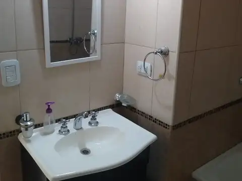 Departamento en Alquiler en Lanus Oeste, $ 460.000