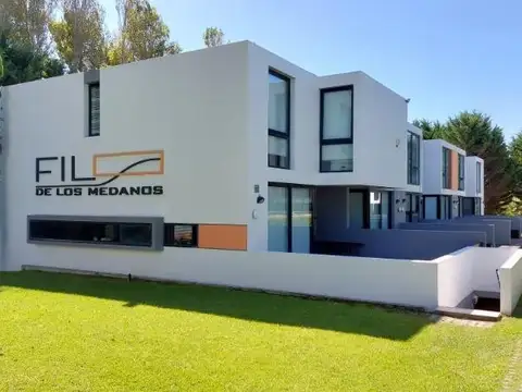 Dúplex - Venta - Villa Gesell - 3 Ambientes - Cochera - Piscina