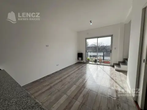 Venta Departamento Duplex 2 Ambientes a estrenar Bernal Oeste, Oportunidad! Escriturable. Financia