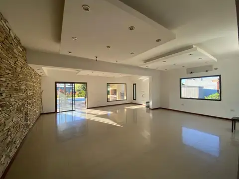 Casa en Alquiler de 3 dormitorios