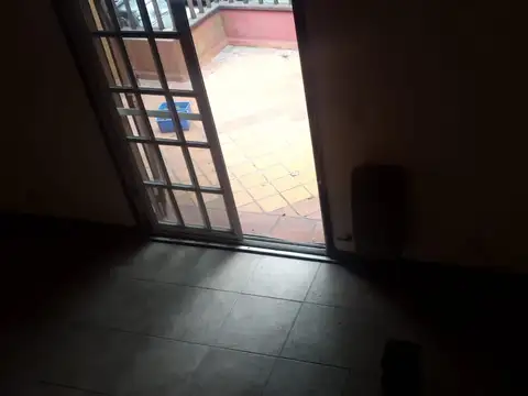 VENTA DE GALPON MAS 4 DEPARTAMENTOS