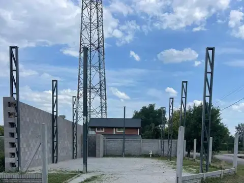 Galpon en Venta 10  mts Frente