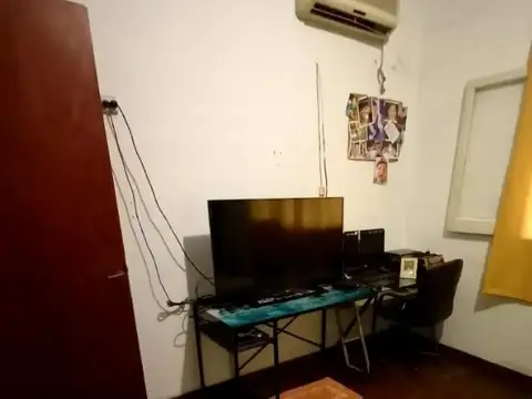 Depto Tipo Casa en Venta 40 años