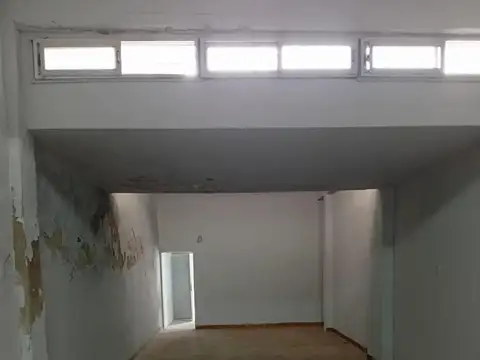 ALQUILER LOCAL EN EL CENTRO COMERCIAL DE LINIER 250 M2