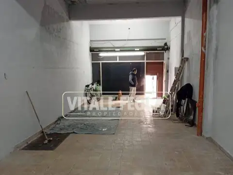 ALQUILER LOCAL EN EL CENTRO COMERCIAL DE LINIER 250 M2