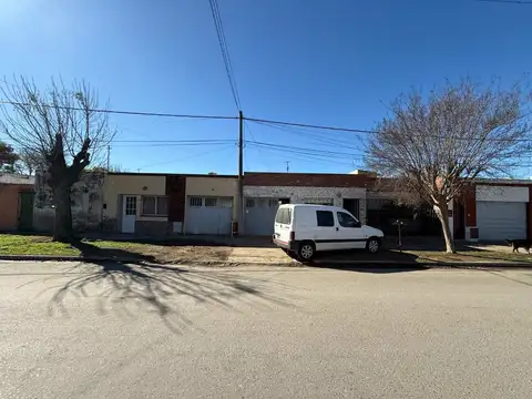 INMUEBLE CON DOS CASAS EN VENTA VENADO TUERTO