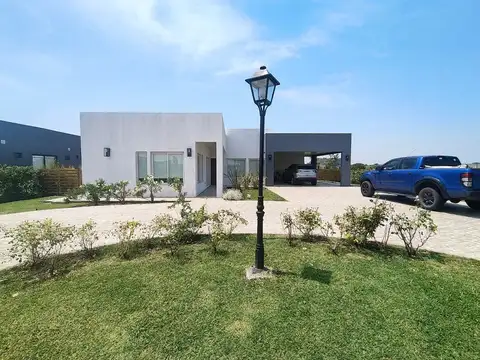 Casa  en Venta en San Sebastian, Escobar, G.B.A. Zona Norte